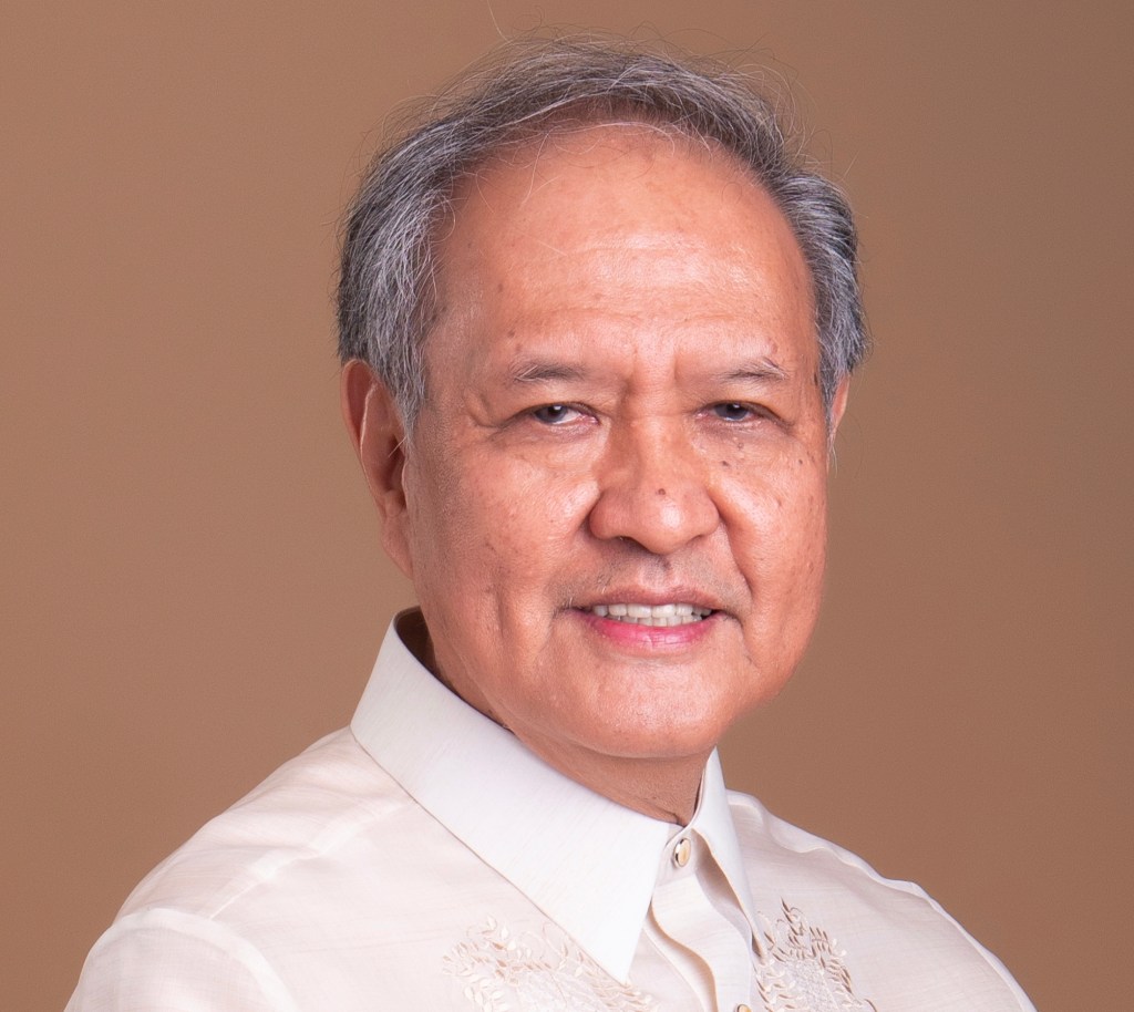 A Muralscape of Light: Remembering Romy S.A. Carlos&nbsp;’63